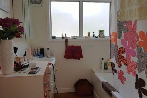 Photo of property in 242a Oriental Parade, Oriental Bay, Wellington, 6011