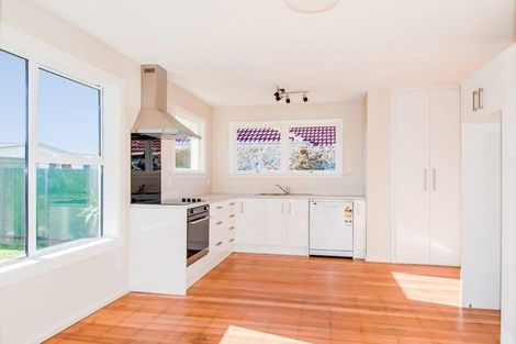 Photo of property in 16 Steele Street, Hornby, Christchurch, 8042