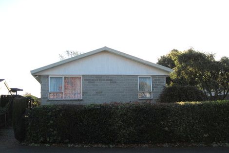 Photo of property in 35 Wiremu Street, Redwood, Christchurch, 8051