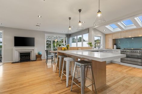 Photo of property in 45 Regent Street, Devonport, Auckland, 0624