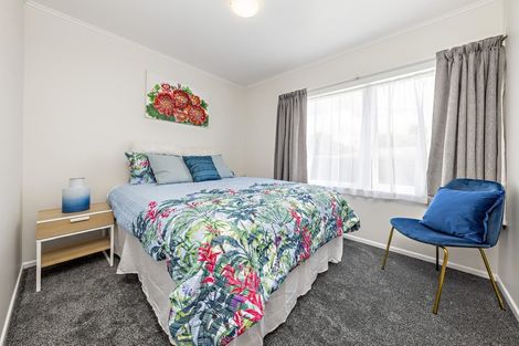Photo of property in 24 President Avenue, Papakura, 2110