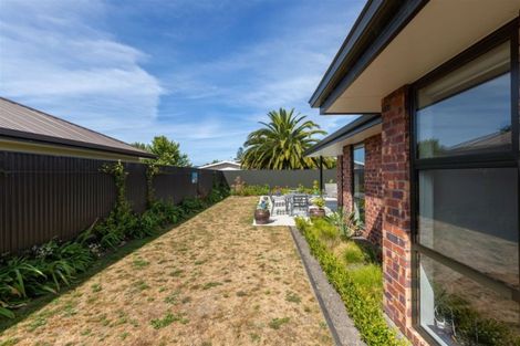 Photo of property in 13 Puketutu Grove, Motueka, 7120