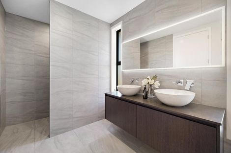 Photo of property in 13 Sapphire Spring Rise, Wanaka, 9305