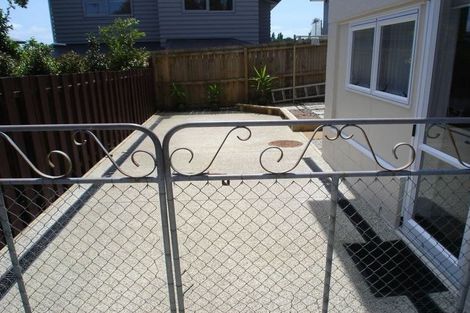 Photo of property in 4/33 Rodney Street, Howick, Auckland, 2014