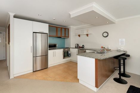 Photo of property in 102/178 Marine Parade, Mount Maunganui, 3116