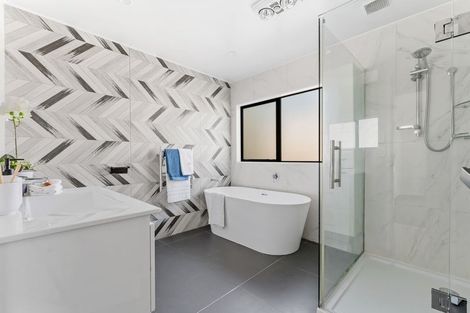 Photo of property in 239 Vipond Road, Stanmore Bay, Whangaparaoa, 0932