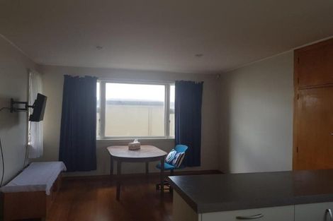 Photo of property in 219 Avonhead Road, Avonhead, Christchurch, 8042