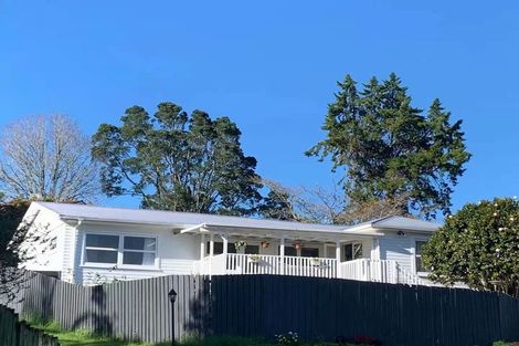 Photo of property in 24 Waverley Avenue, Glenfield, Auckland, 0629