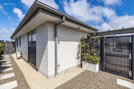 Photo of property in 9 Keeper Close, Woodend, 7610