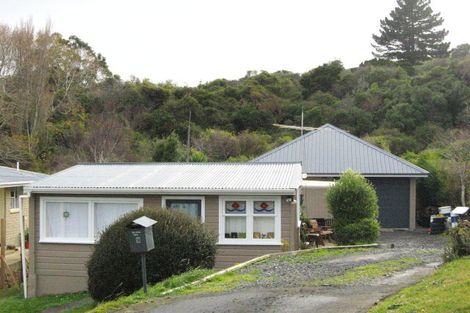 Photo of property in 9 Gorman Street, Macandrew Bay, Dunedin, 9014