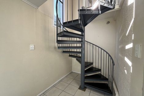 Photo of property in 40 Govett Avenue, Frankleigh Park, New Plymouth, 4310