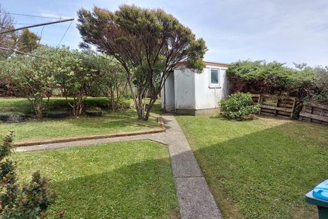Photo of property in 42-44 Cheshire Street, Cannons Creek, Porirua, 5024