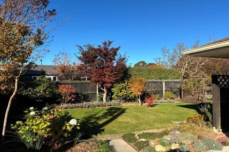 Photo of property in 2/7 Camberwell Place, Avonhead, Christchurch, 8042