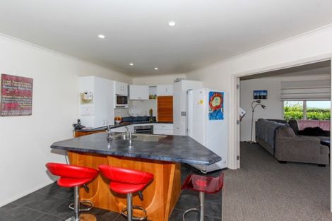 Photo of property in 171 Sealy Road, Omata, New Plymouth, 4374