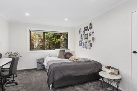 Photo of property in 215 Bay View Road, Saint Clair, Dunedin, 9012