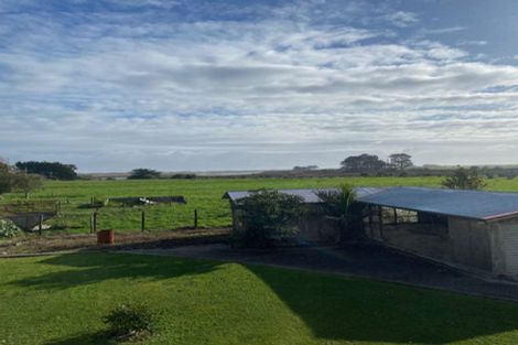 Photo of property in 27 Wharf Road, Karamea, 7893