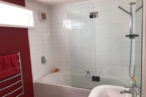 Photo of property in 19 Richmond Road, Brixton, New Plymouth, 4373