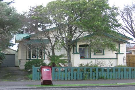 Photo of property in 21 Marne Street, Hokowhitu, Palmerston North, 4410