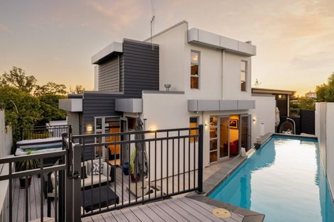 Photo of property in 5 Lake Domain Drive, Frankton, Hamilton, 3204