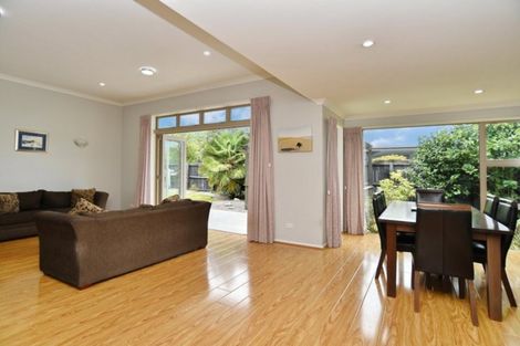 Photo of property in 23 Papaumu Green, Parklands, Christchurch, 8083
