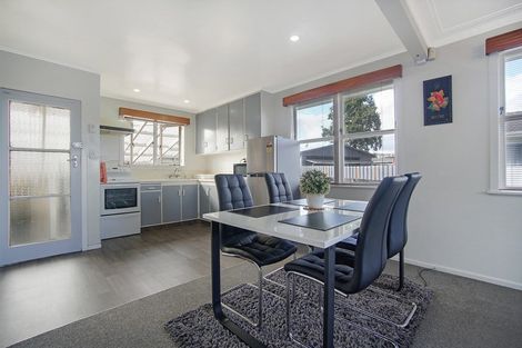 Photo of property in 56 Sheehan Avenue, Papakura, 2110