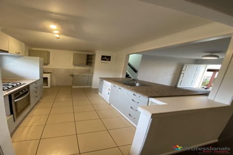 Photo of property in 119 Edgewater Drive, Pakuranga, Auckland, 2010