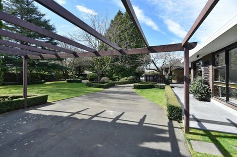 Photo of property in 361 Gardiners Road, Harewood, Christchurch, 8051