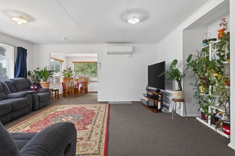 Photo of property in 19 Stillwater Place, Westbrook, Palmerston North, 4412