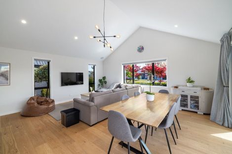 Photo of property in 10 Polish Settlers Place, Marshland, Christchurch, 8083