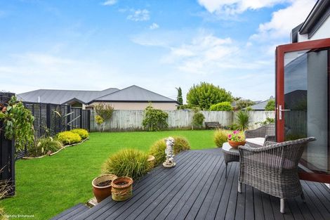 Photo of property in 11 Cordyline Place, Waimairi Beach, Christchurch, 8083