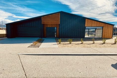 Photo of property in 39 Bragato Way, Cromwell, 9310