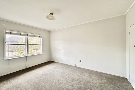 Photo of property in 4/155 Shakespeare Road, Milford, Auckland, 0620