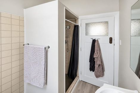 Photo of property in 38 Hargest Crescent, Saint Kilda, Dunedin, 9012