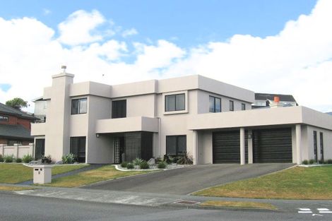 Photo of property in 30 Clearwater Terrace, Brown Owl, Upper Hutt, 5018