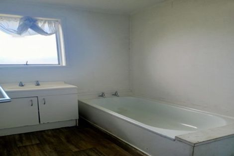 Photo of property in 30 Zelda Avenue, Clover Park, Auckland, 2023