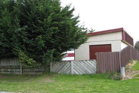 Photo of property in 37 Sarah Street, Waikawa Beach, Manakau, 5573