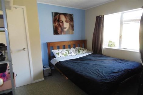 Photo of property in 2/34b Helena Street, Massey, Auckland, 0614