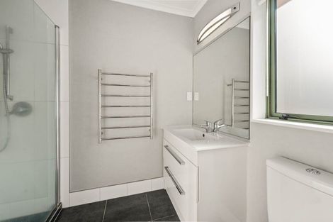 Photo of property in 35 Warwick Drive, Lynmore, Rotorua, 3010