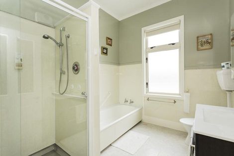 Photo of property in 16 Thomas Street, Palmerston, 9430