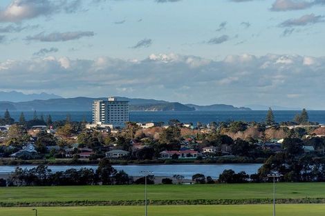 Photo of property in 21 Ascension Crescent, Orewa, 0931