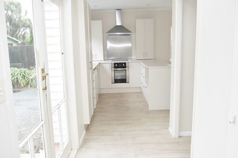 Photo of property in 35 Weka Street, Fendalton, Christchurch, 8041