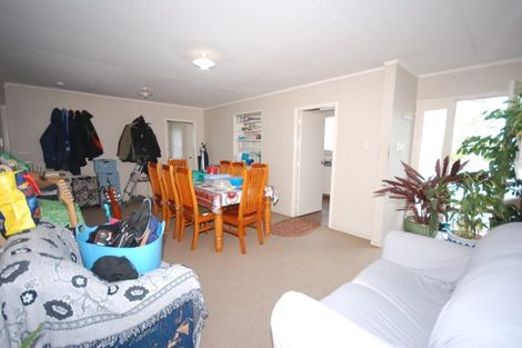 Photo of property in 90 Chelburn Crescent, Mangere East, Auckland, 2024