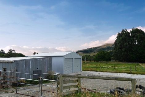 Photo of property in 37 Goodwood Road, Goodwood, Palmerston, 9481