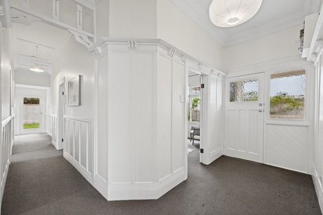 Photo of property in 155 Victoria Road, Saint Clair, Dunedin, 9012