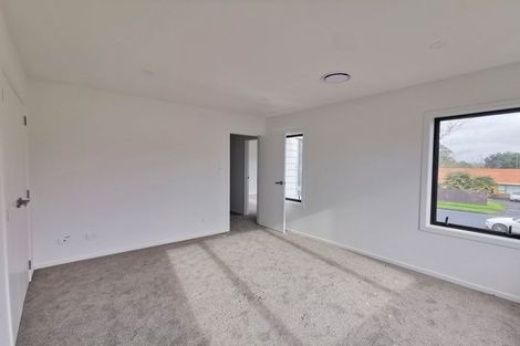 Photo of property in 296a Bucklands Beach Road, Bucklands Beach, Auckland, 2012