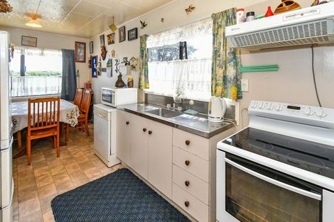 Photo of property in 36 Kopara Place, Clendon Park, Auckland, 2103