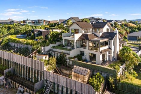 Photo of property in 16 Parkland Rise, Omokoroa, 3114