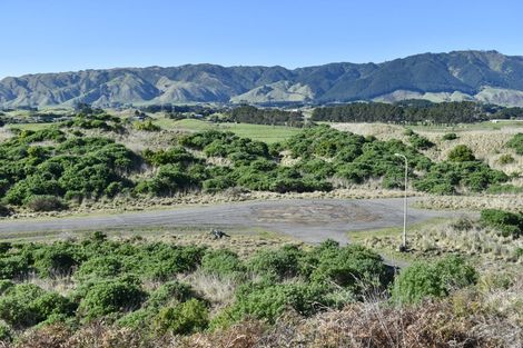 Photo of property in 22 Mahurenga Lane, Te Horo, Otaki, 5581