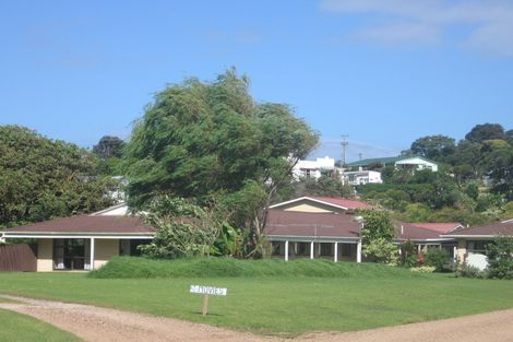 Photo of property in 11/92 The Esplanade, Surfdale, Waiheke Island, 1081