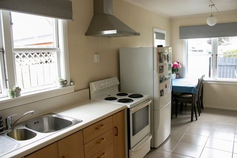 Photo of property in 151 College Street, Awapuni, Palmerston North, 4412